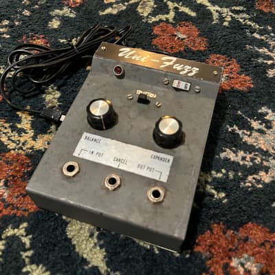 UniCord (Uni-Vox) Uni-Fuzz Model 250 1960's w/Footswitch Vintage U 