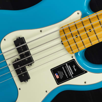 Fender American Professional II Precision Bass V MN - Miami Blue image 10