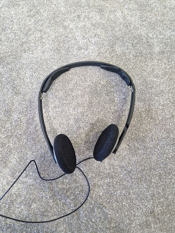 Sennheiser PX-100 Folding On-Ear Headphones with Case - Open-Back Design - Good  			