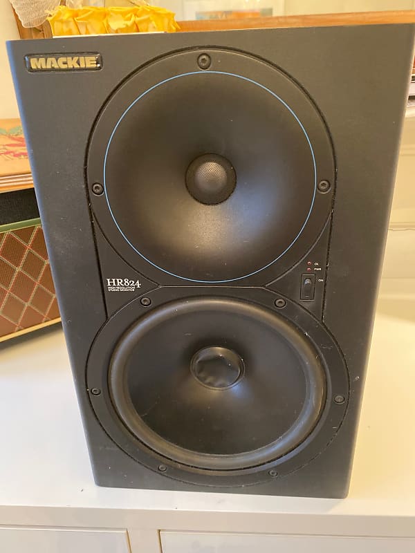 Mackie HR824 mk1 Studio Monitors