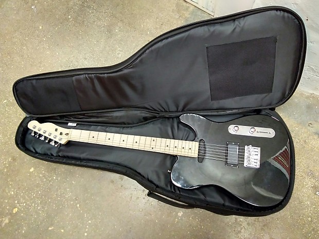 Road runner rr1eg avenue series electric guitar cheap gig bag