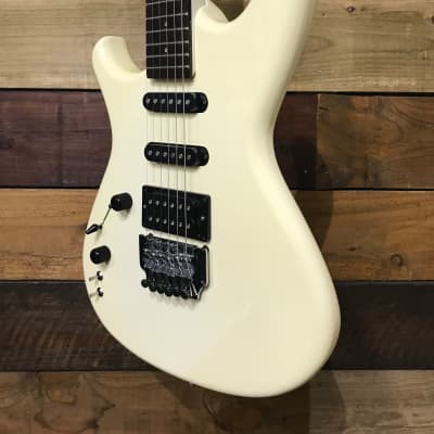 Aria Pro II Mega Metal Stage III in White (LH) 1980's MIJ image 6