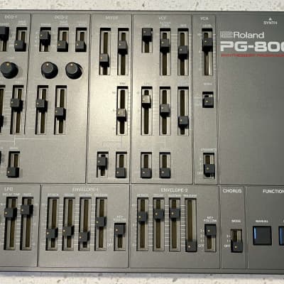 Roland PG-800 Synthesizer Programmer for Roland JX-8P, JX-10 & MKS-70 (Super JX) 1984 - 1990