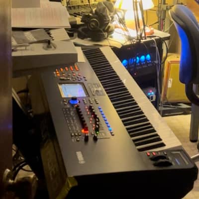 Yamaha Montage 8 Flagship Synthesizer 2019 - Present - Black