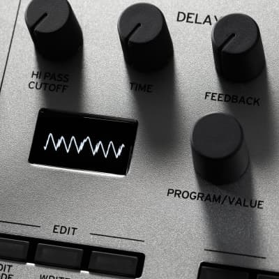 Korg Minilogue 4-Voice Polyphonic Analog Synthesizer - Silver image 12
