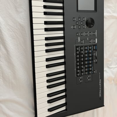 Yamaha Montage 7 Flagship Synthesizer 2019 - Present - Black image 5