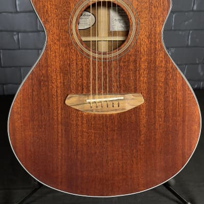 Breedlove Discovery Collection Wildwood Concert Satin CE Solid Wood - African Mahogany image 1