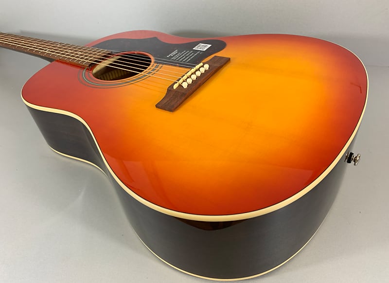 1963 EJ-45 Limited Edition Faded Cherry Burst | Reverb France