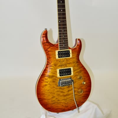 Samick　Greg Bennett UM-4ダブルカッタウェイ　ギター Samick Greg Bennett UM-4ダブルカッタウェイ ギター（Samick D