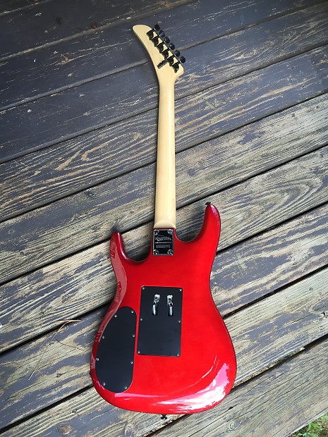 【激レア美品】Kramer Striker 422S エレキベース　レッド Kramer 422S Striker Electric Bass | zZounds
