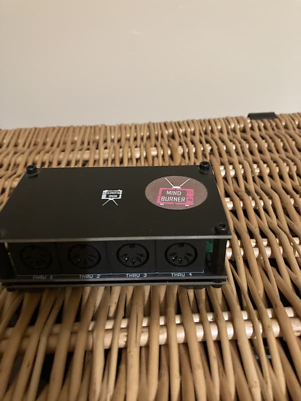 Midi Thru Box Reverb