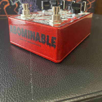 Abominable Electronics Throne Torcher - Red Sparkle image 2