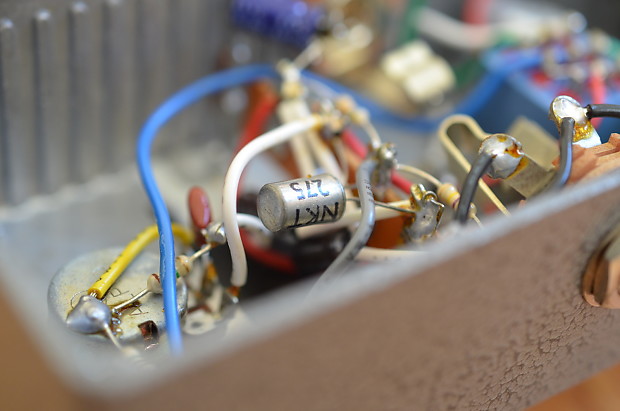 ギター Analogman Beano Boost NKT275 white Dot Analogman Beano Boost NKT275 White Dot '03 Grey | Reverb