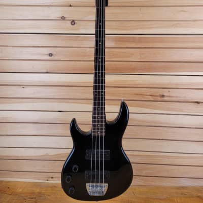 Peavey Foundation Left-Handed Bass with Hardshell Case - Black image 2