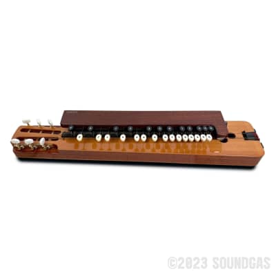 大正琴　YAMAHA TH-10E Yamaha TH-10E Electric Taishogoto | Reverb