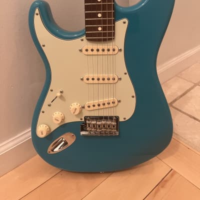 Fender American Professional II Stratocaster Left-Handed with Rosewood Fretboard 2020 - Present - Miami Blue image 4