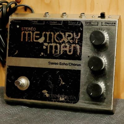 electro-harmonix Stereo Memory Man with Hazarai - Gearspace