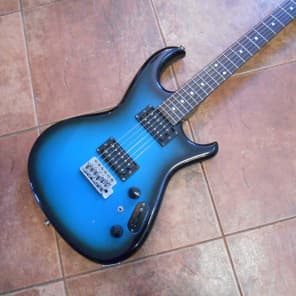 Vintage 1983 Aria Pro II RS INA ZUMA-V Guitar. Japan. Black Vintage 1983 Aria Pro II RS INA ZUMA-V Guitar. Japan. Black
