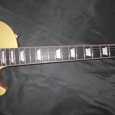 Cream T Pickups  Guitars Aurora Custom BFGT1PS LIMITED EDITION Aztek Gold TopーBackplate Signed By Bil image 4