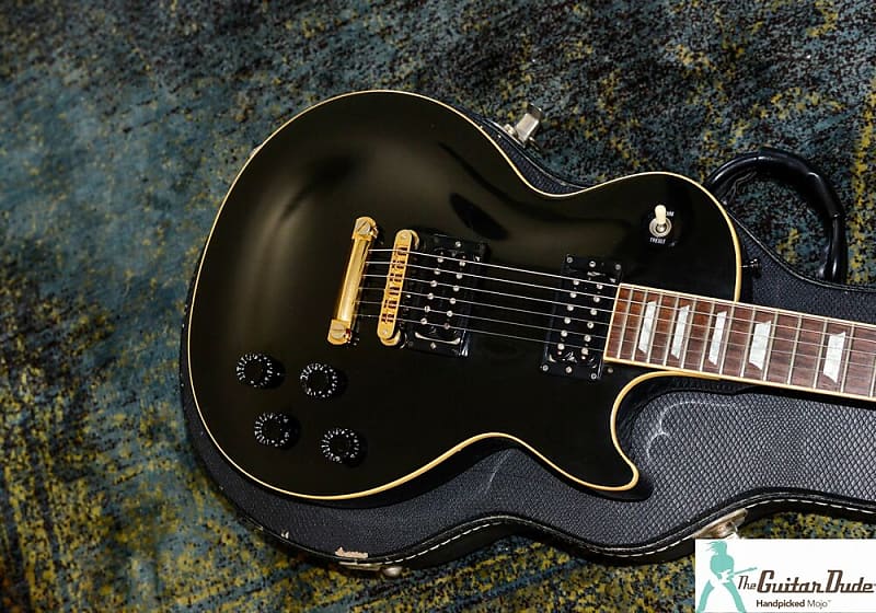 2003 Gibson Les Paul Classic Black With Gold Hardware