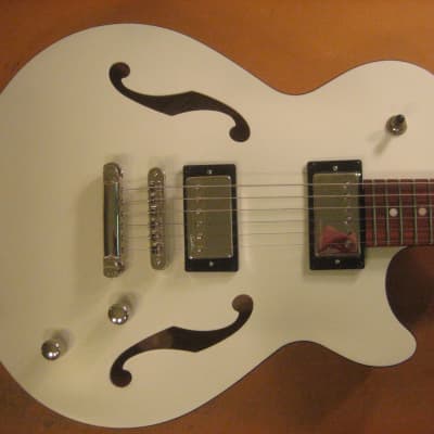 Godin Montreal Premiere HT Trans White - blemished, new guitar image 5