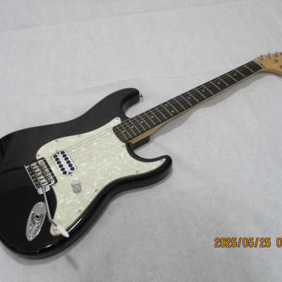 2010-11 Fender Stratocaster Made in Mexico Purple Plum