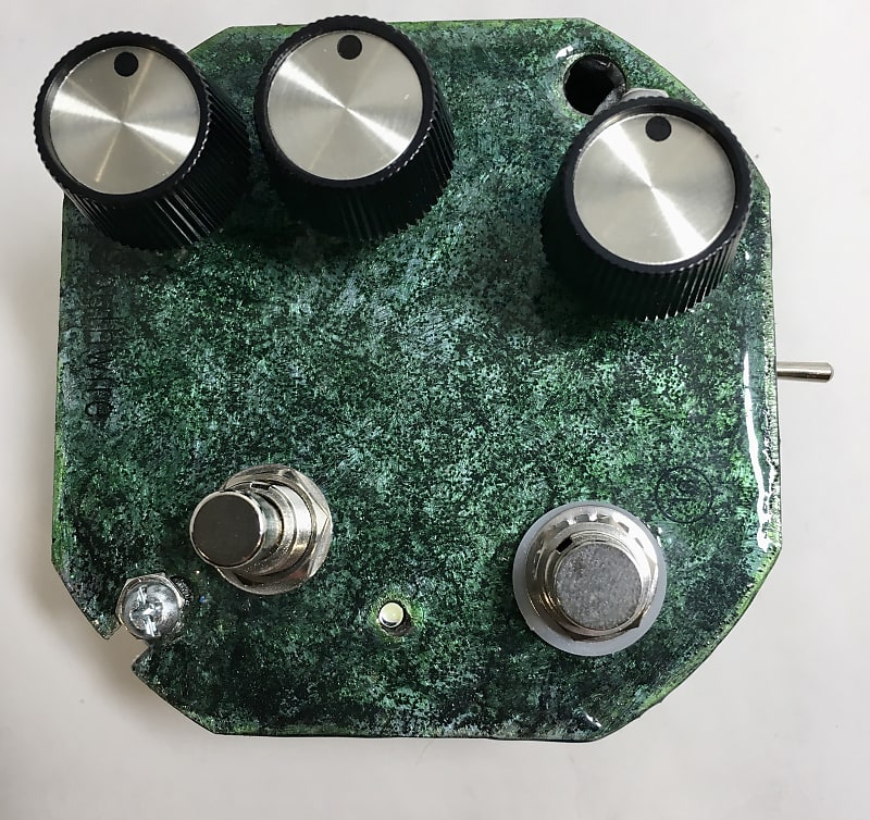 Speebtone DELUXE Bastard Son of Harmonic Jerk-u-Lator Fuzz/Distortion with Voltage Starve, Fat Boost, Feedback/Oscillation, and Momentary On/Off Stutter 2023 - Green Man of the Woods Gloss image 1