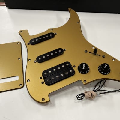 Fender American Deluxe Stratocaster 2008 Loaded Pickguard HSS SCN Noiseless Pickups & S1 Switch Gold image 1