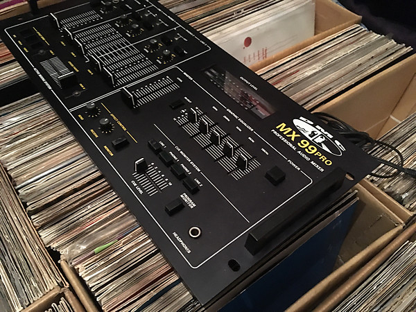 DMC Melos MX 99PRO プロフェッショナル オーディオ ミキサー DMC Melos MX 99PRO プロフェッショナル オーディオ ミキサー