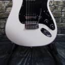 Fender Standard Stratocaster HH, Pau Ferro Fingerboard, Olympic White