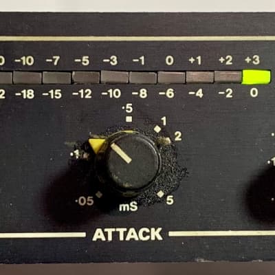 Drawmer DL221 Dual Compressor Limiter | Reverb