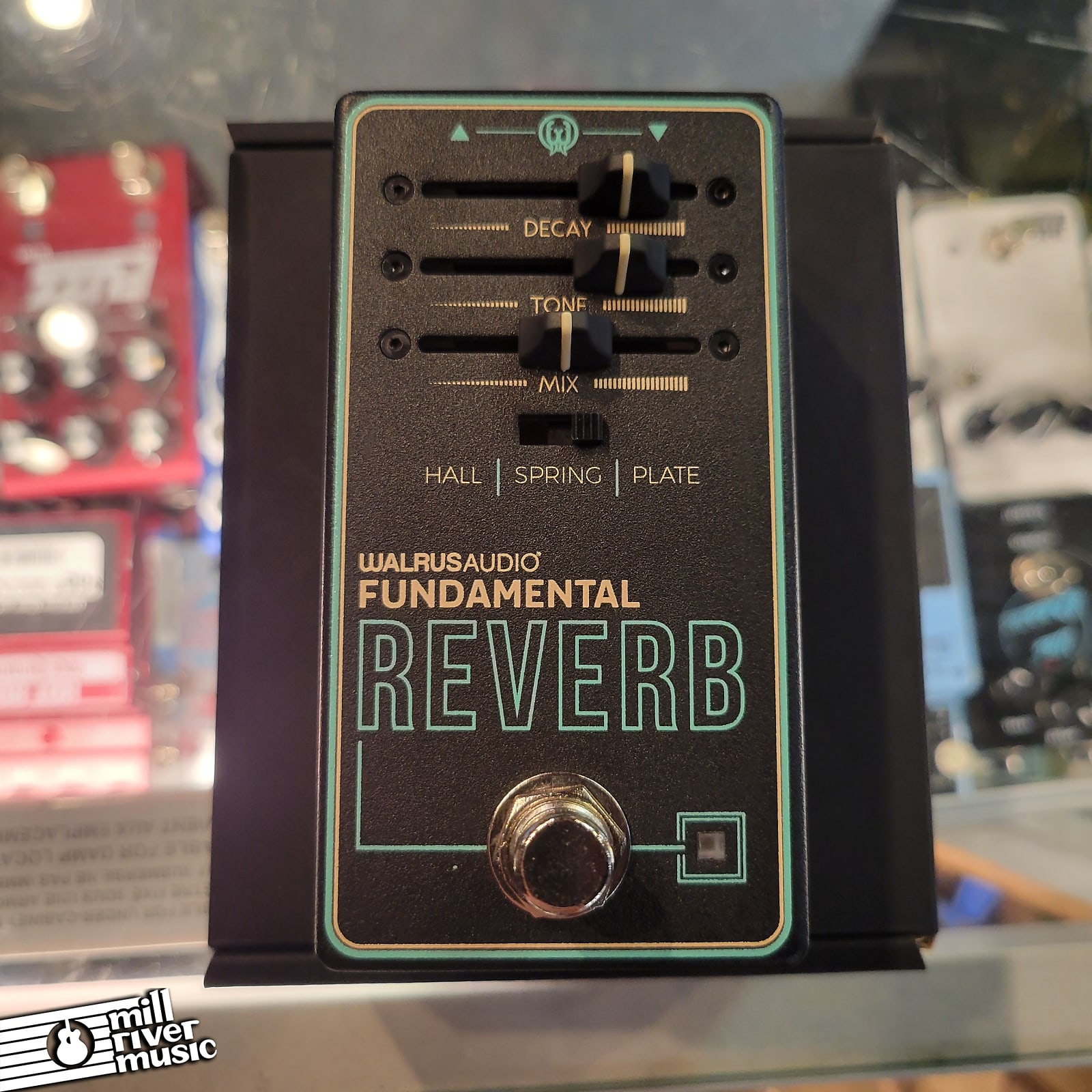 Walrus Fundamental Reverb Effects Pedal w/ Box Used