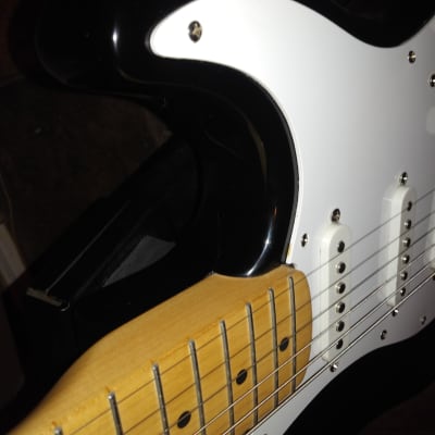 1992 Fender Stratocaster Mik Squier Series image 8