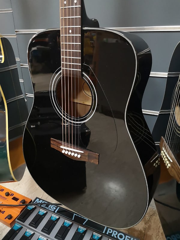 Yamaha F340 BL Acoustic guitar - black