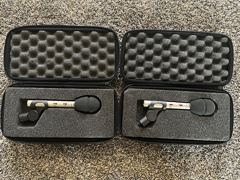 2 x AKG c451b condenser mics