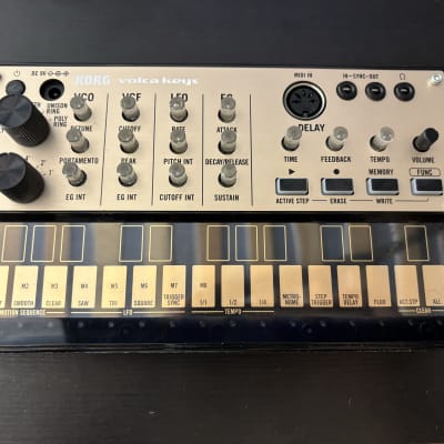Korg Volca Keys Analog Loop Synthesizer 2013 - Present - Gold/Black