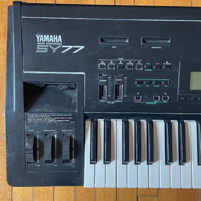 Yamaha SY77 Synthesizer image 10