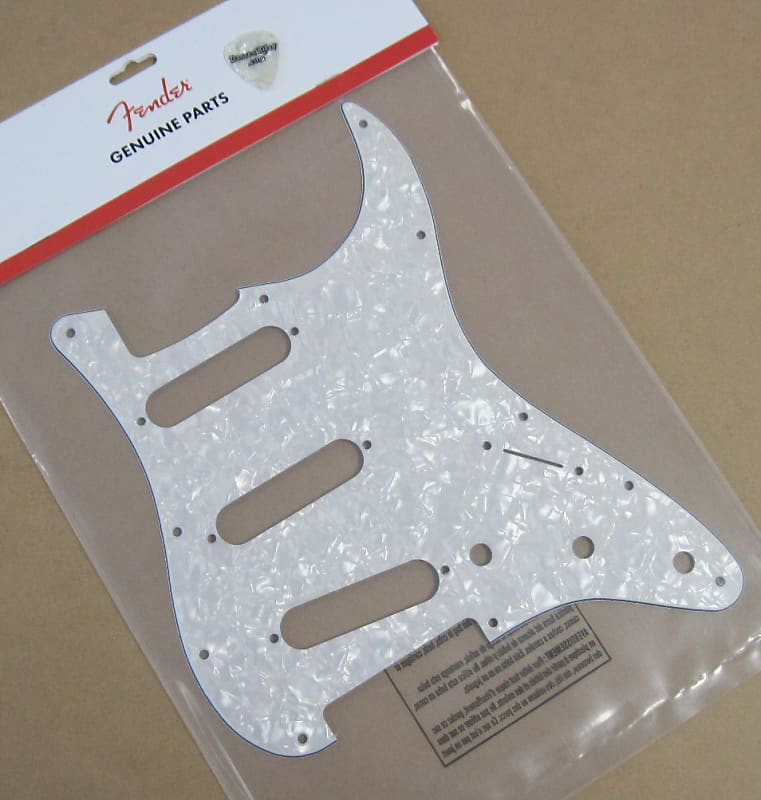 Fender Standard Stratocaster Pickguard White Pearl 0992140000 image 1