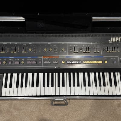Roland Jupiter 6 61-Key Synthesizer 1983 - 1985