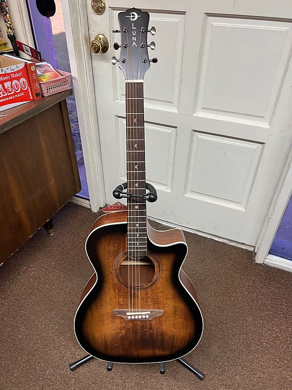 Luna Art Vintage Grand Auditorium acoustic electric Guitar - | Reverb