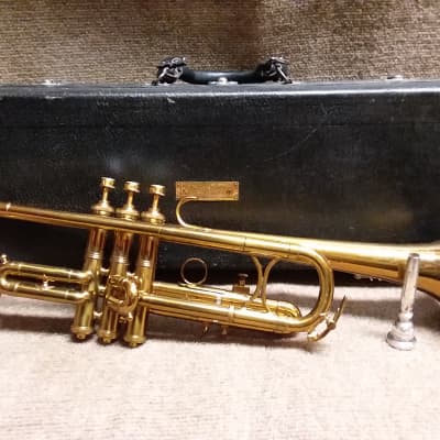 H.N.  White King Liberty  c.1914 Vintage Professional Trumpet In Nearly Mint Condition image 2