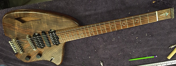 Forshage Orion 7 String Semi Hollowbody Walnut Headless Steinberger Klein