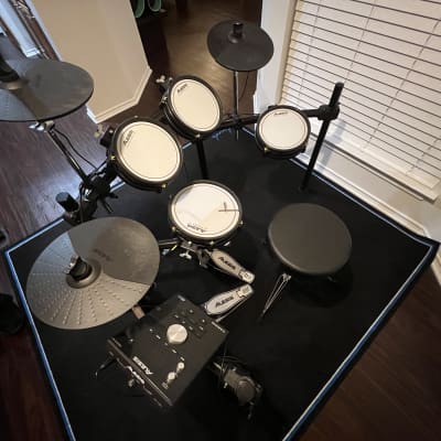 Alesis Command Mesh Special Edition Electronic Drum Kit with FREE mat image 2