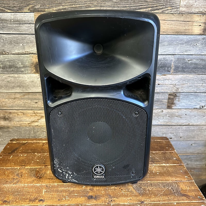 (16822) Yamaha (16822) Stagepass 600s Extension Speaker Reverb