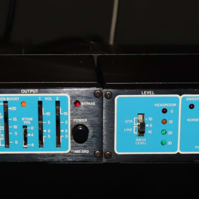 Rockman Sustainor Model 100 + Stereo Chorus/Delay -1986 - Blue