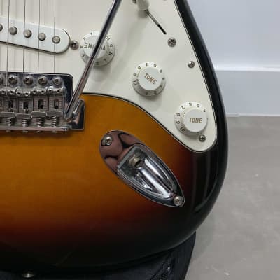 Fender Standard Stratocaster with Maple Fretboard 2008 - Brown Sunburst image 7