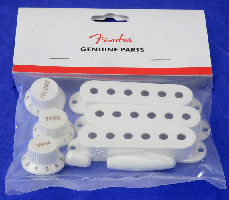 Fender '50s Style Stratocaster Accessory Kit, 0992096000 image 1