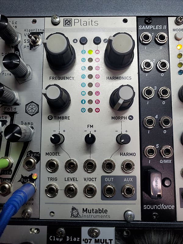 Mutable Instruments Plaits