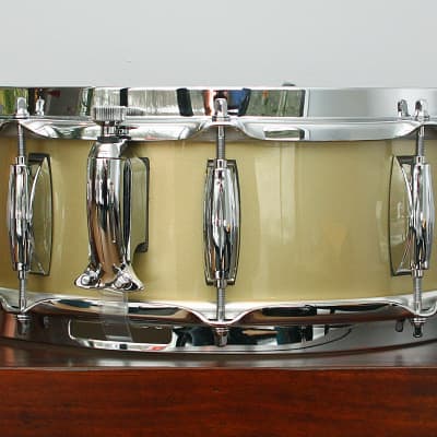 Gretsch Broadkaster 5" x 14" Snare Drum Gold Mist Gloss image 3