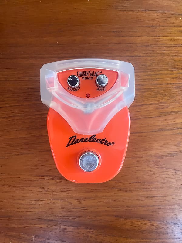 Danelectro Chicken Salad™ Vibrato dj-15 Danelectro DJ-15 Chicken Salad Vibrato - What To Know
